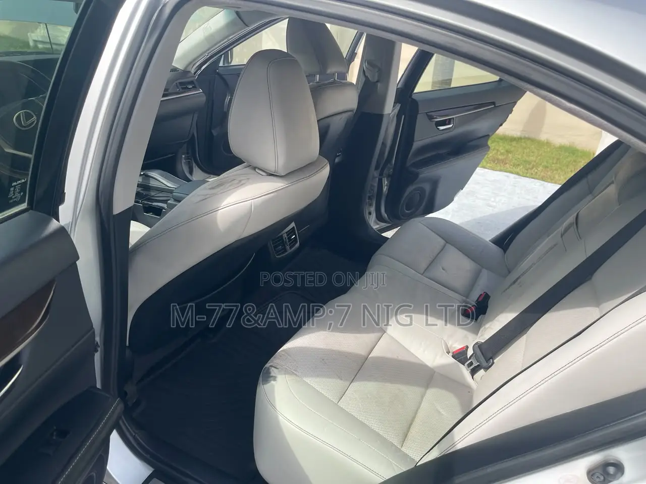 Lexus ES 2015 Silver