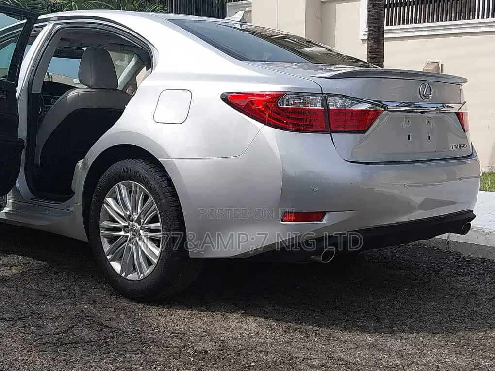 Lexus ES 2015 Silver