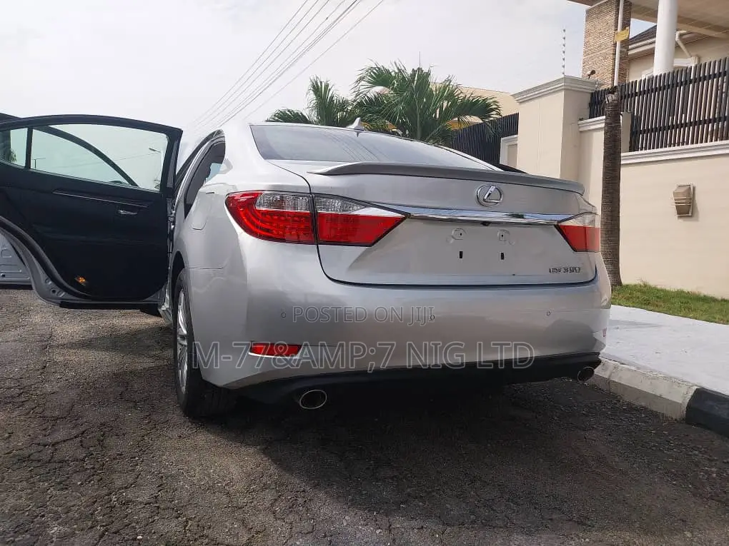 Lexus ES 2015 Silver