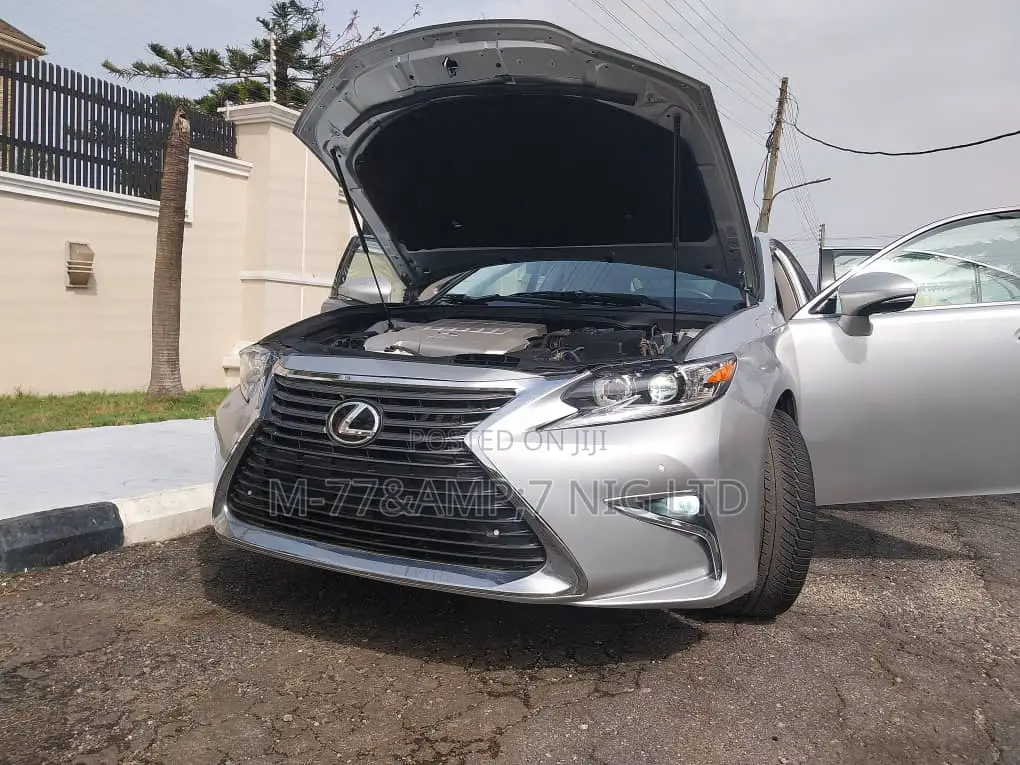 Lexus ES 2015 Silver