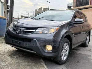 Toyota RAV4 XLE AWD (2.5L 4cyl 6A) 2013 Gray