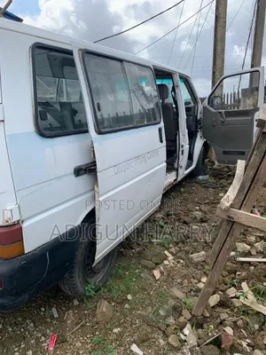 Volkswagen Transporter 1998 White