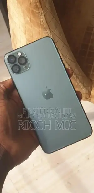 Apple iPhone 11 Pro Max 64 GB Green