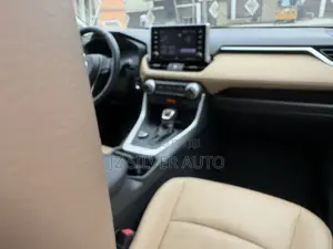 Toyota RAV4 Limited AWD 2019 Blue