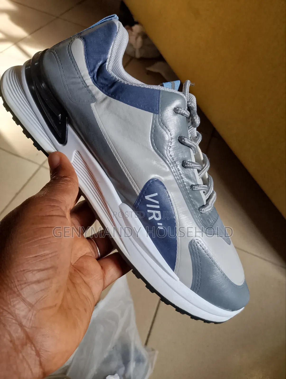 Sneaker for Grab