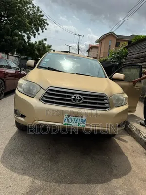 Toyota Highlander 2008 Gold