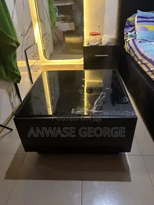 Table and Drawls
