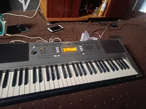 Keyboard Psr 353