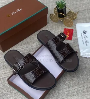 Most Wanted  
Loro Piana Slippers