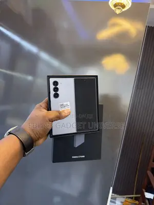 New Samsung Galaxy Z Fold6 256 GB Silver