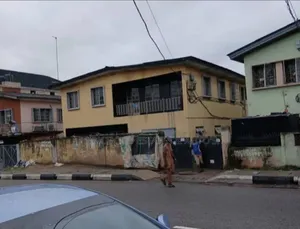 3bdrm Block of Flats in Off Palmgroove for sale