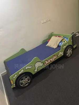 Neatly Used Foreign Kids Car Bed and Foreign Mattress