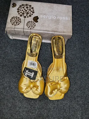 T Shoe Shop