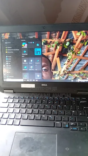 Laptop Dell Latitude E7270 8GB Intel Core i7 SSHD (Hybrid) 256GB