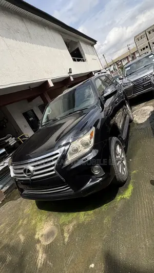 Lexus LX 570 2011 Black