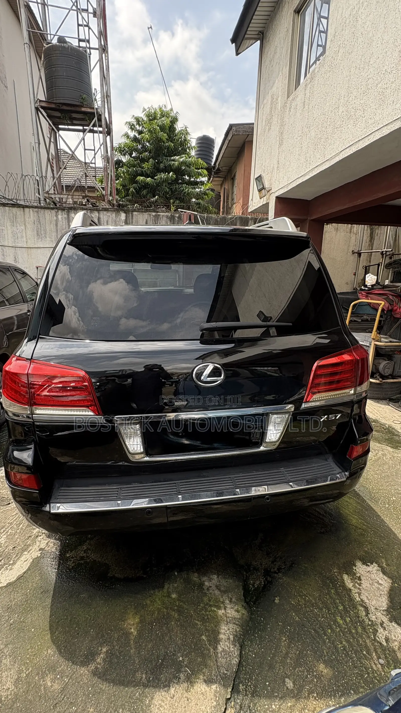 Lexus LX 570 2011 Black