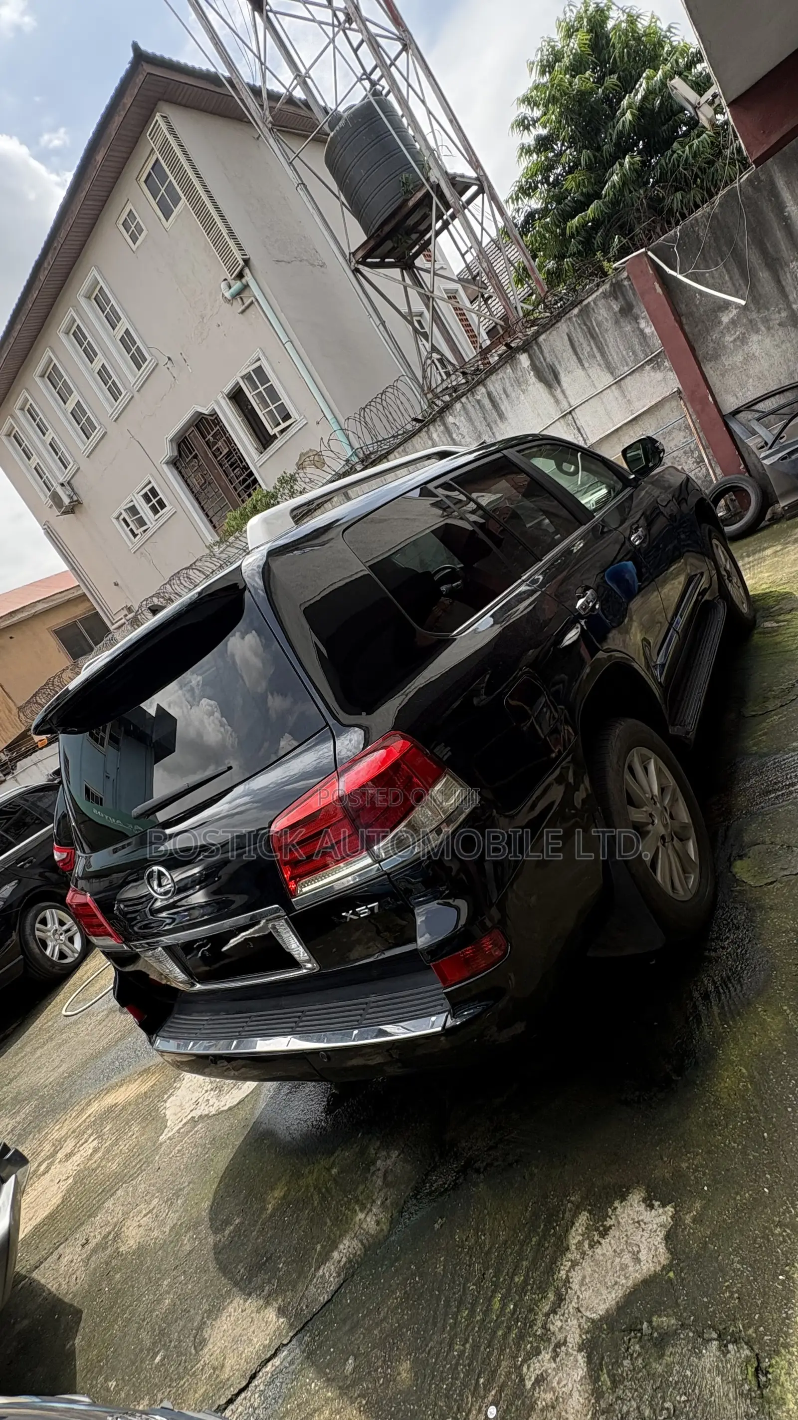 Lexus LX 570 2011 Black