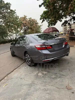Honda Accord EX 4dr Sedan FWD (2.4L 4cyl 2A) 2016 Gray