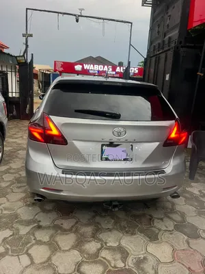 Toyota Venza 2011 Silver