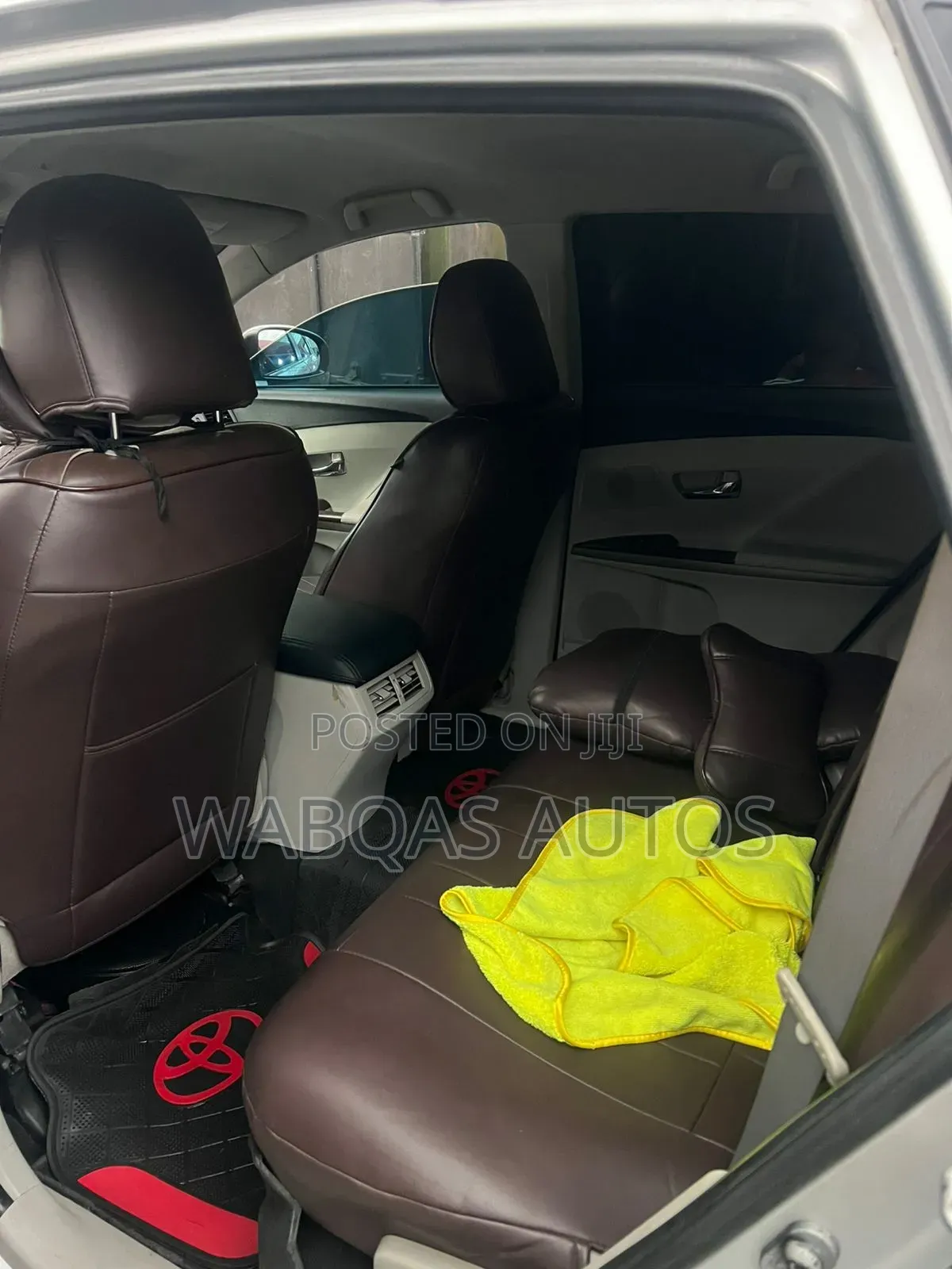 Toyota Venza 2011 Silver