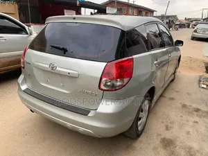 Toyota Matrix 2004 Silver