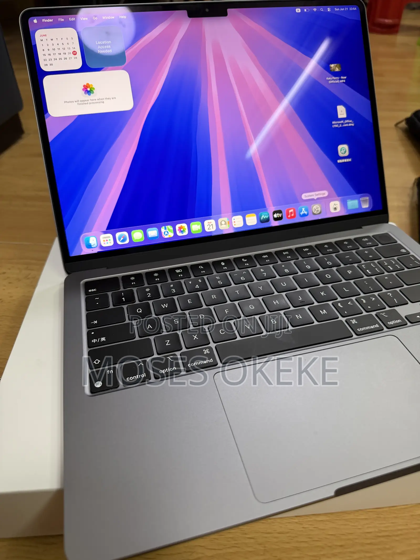 Laptop Apple MacBook Air 2022 M2 16GB Apple M2 SSD 256GB