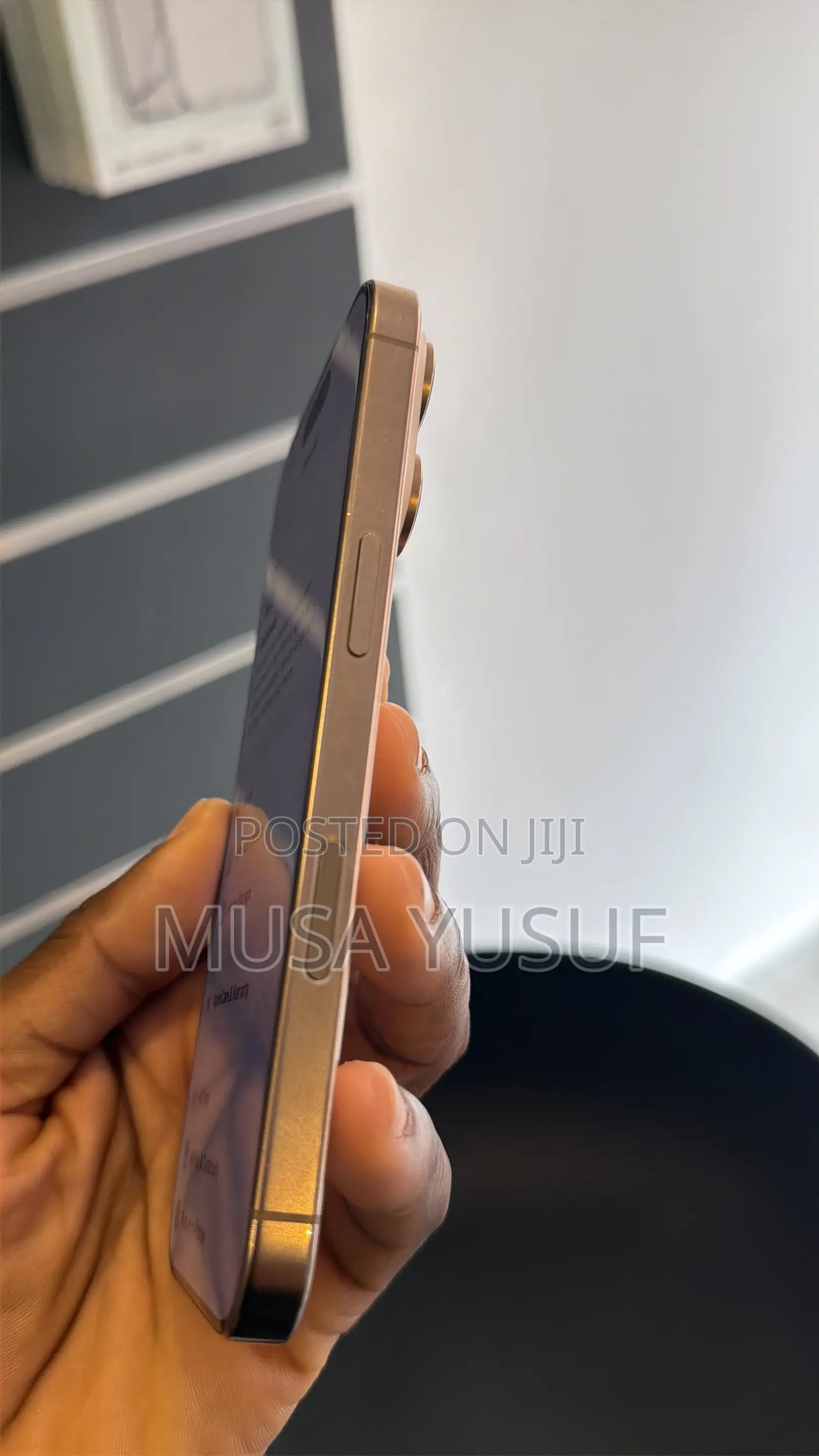 Apple iPhone 16 Pro 128 GB Gold