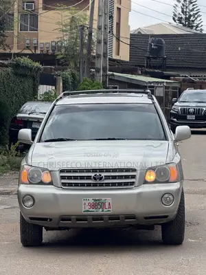 Toyota Highlander 2002 Gold