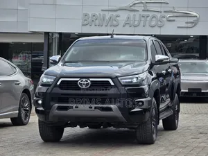 Toyota Hilux 2023 Black