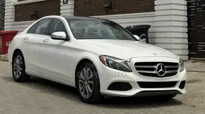 Mercedes-Benz C300 Luxury 4Matic Sedan AWD (2.0L 4cyl 7A) 2016 White