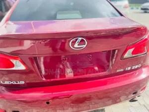 Lexus IS 2008 Red