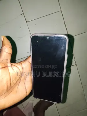 Infinix Hot 16 GB Black