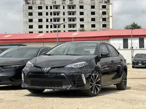 Toyota Corolla SE (1.8L 4cyl 6M) 2018 Black