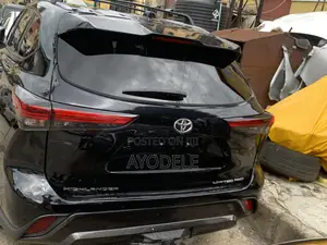 Toyota Highlander Limited AWD 2020 Black