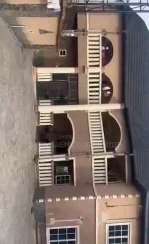 2bdrm Block of Flats in Ughelli, Warri for sale