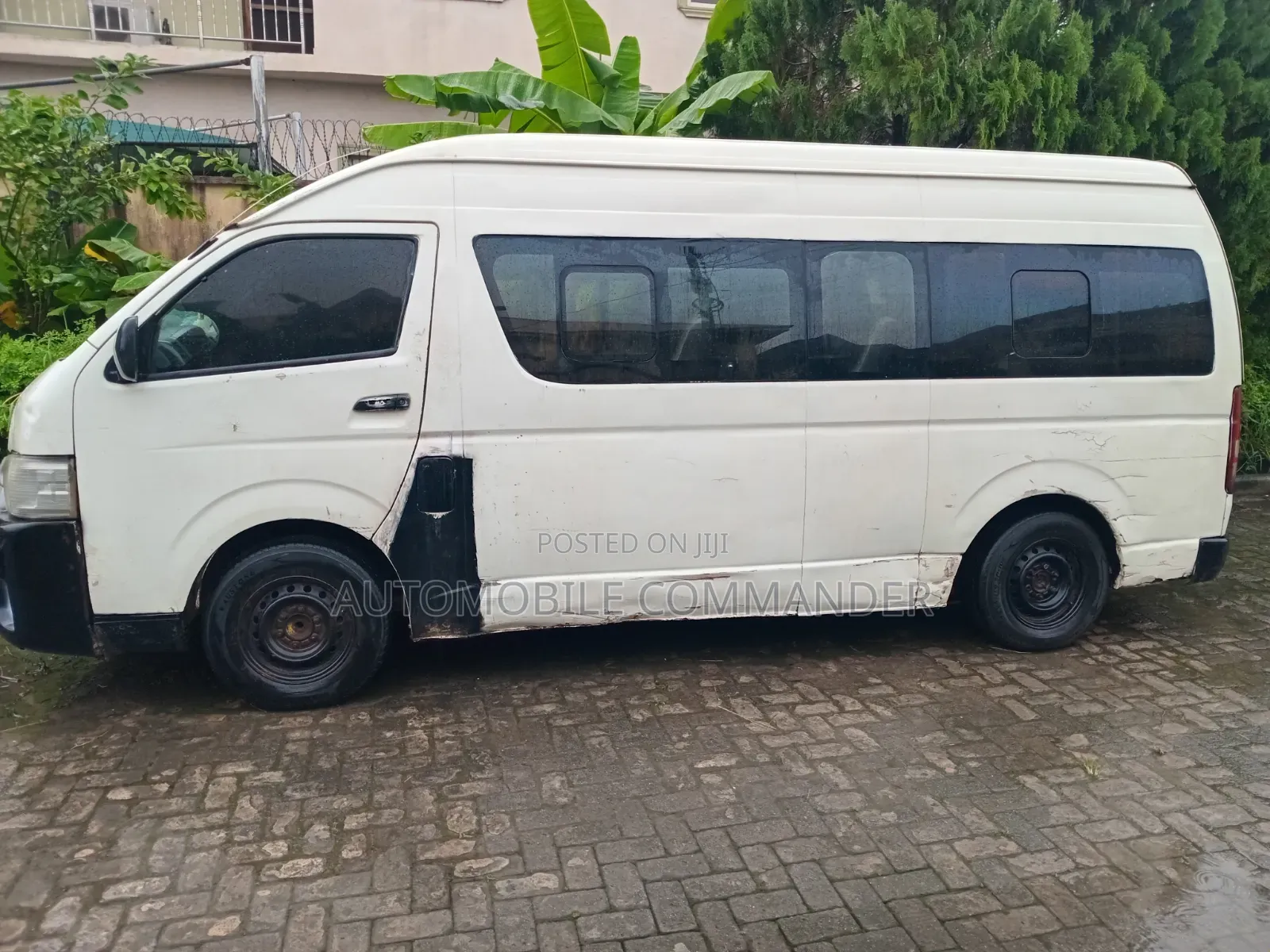 Toyota HiAce 2015 White