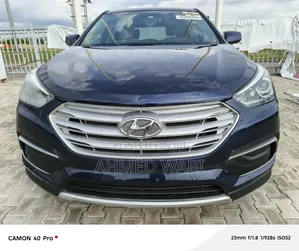 Hyundai Santa Fe SE AWD 2018 Blue