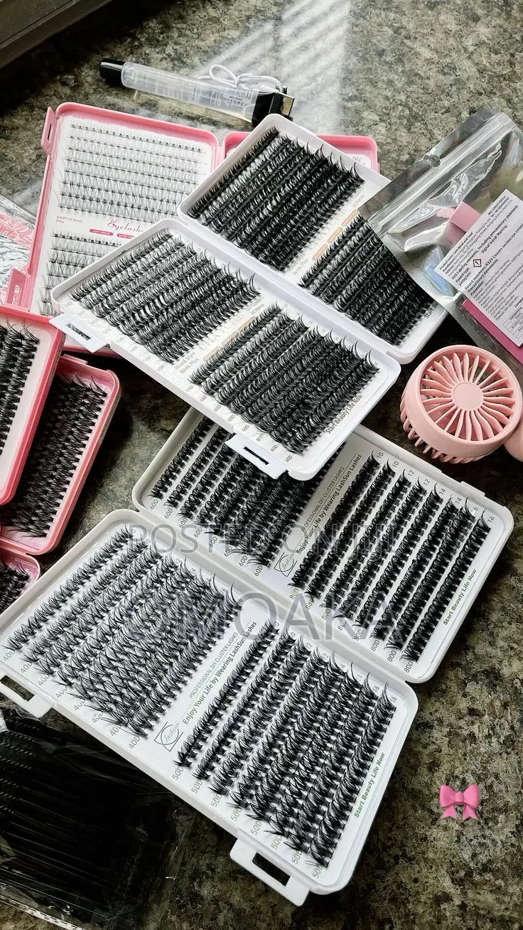 Cluster Diy Lashes and Glue