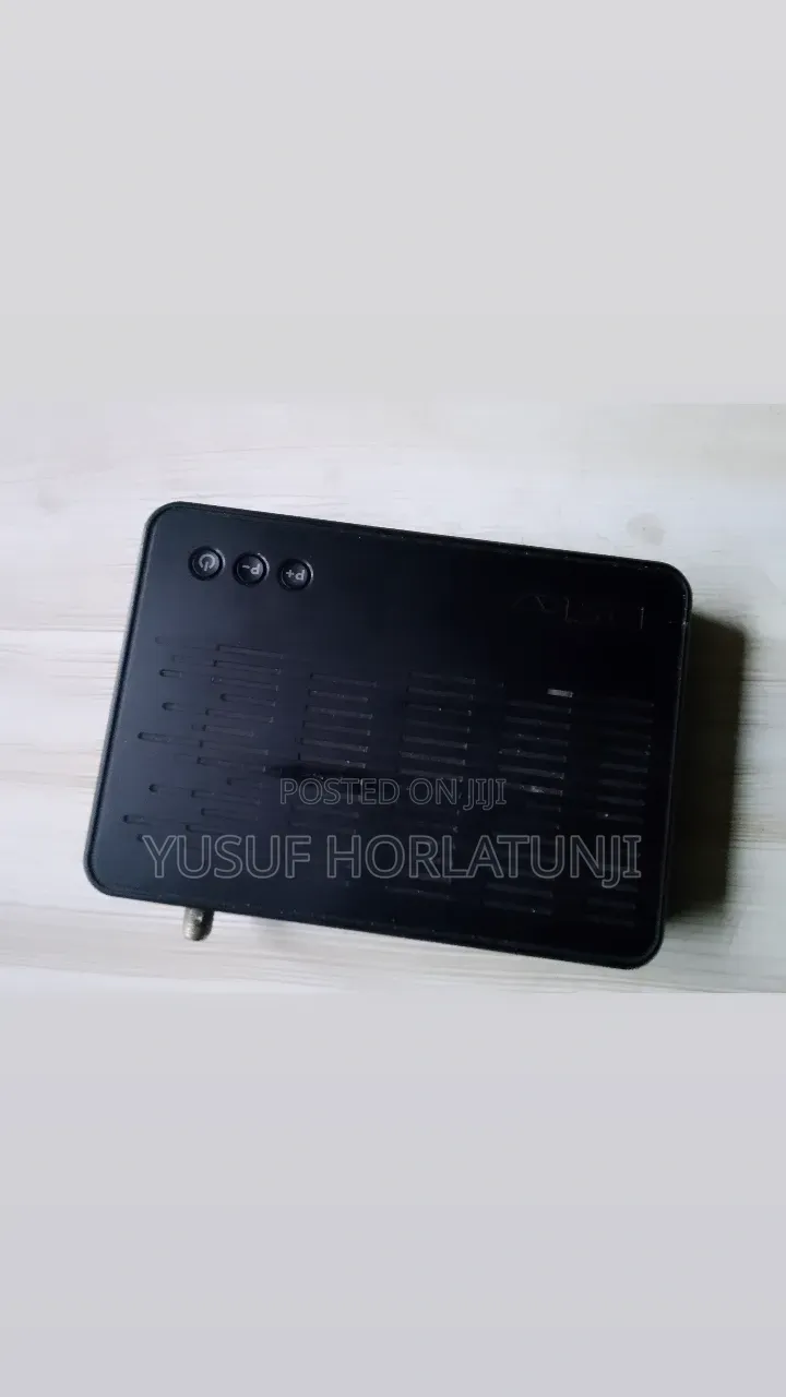 DSTV Decorder
