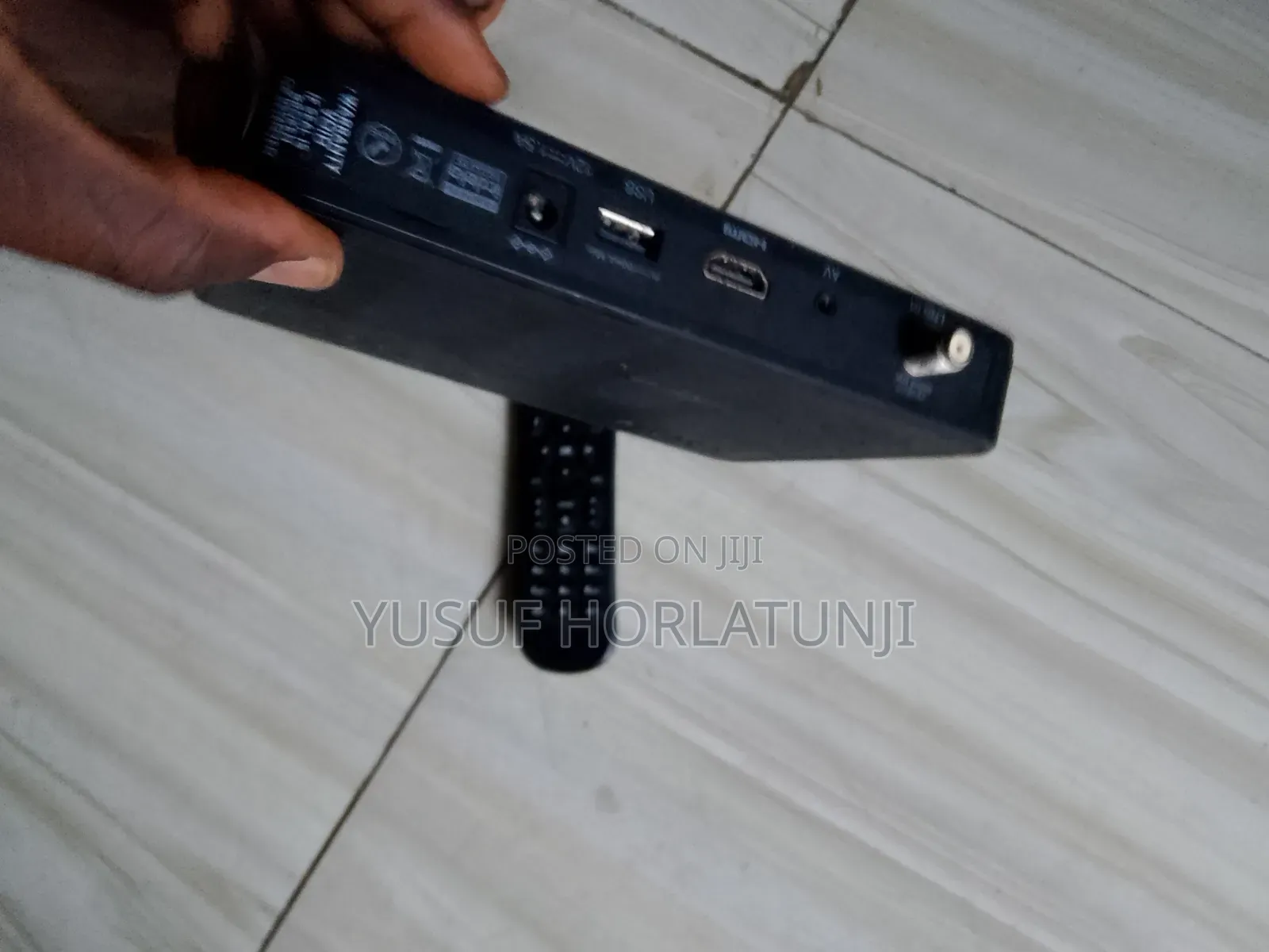 DSTV Decorder