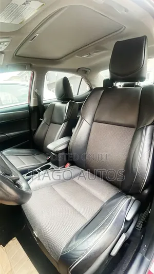Toyota Corolla 2015 Red