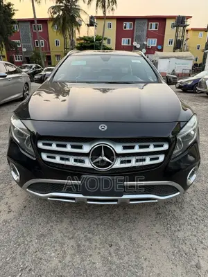 Mercedes-Benz GLA 250 2017 Black