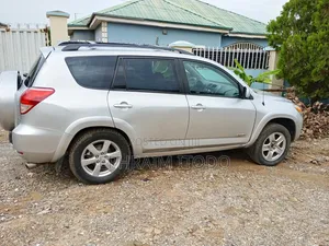 Toyota RAV4 2008 Silver