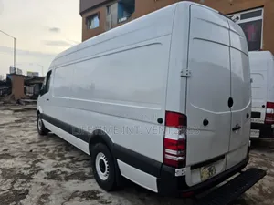 Mercedes-Benz Sprinter 2015 White