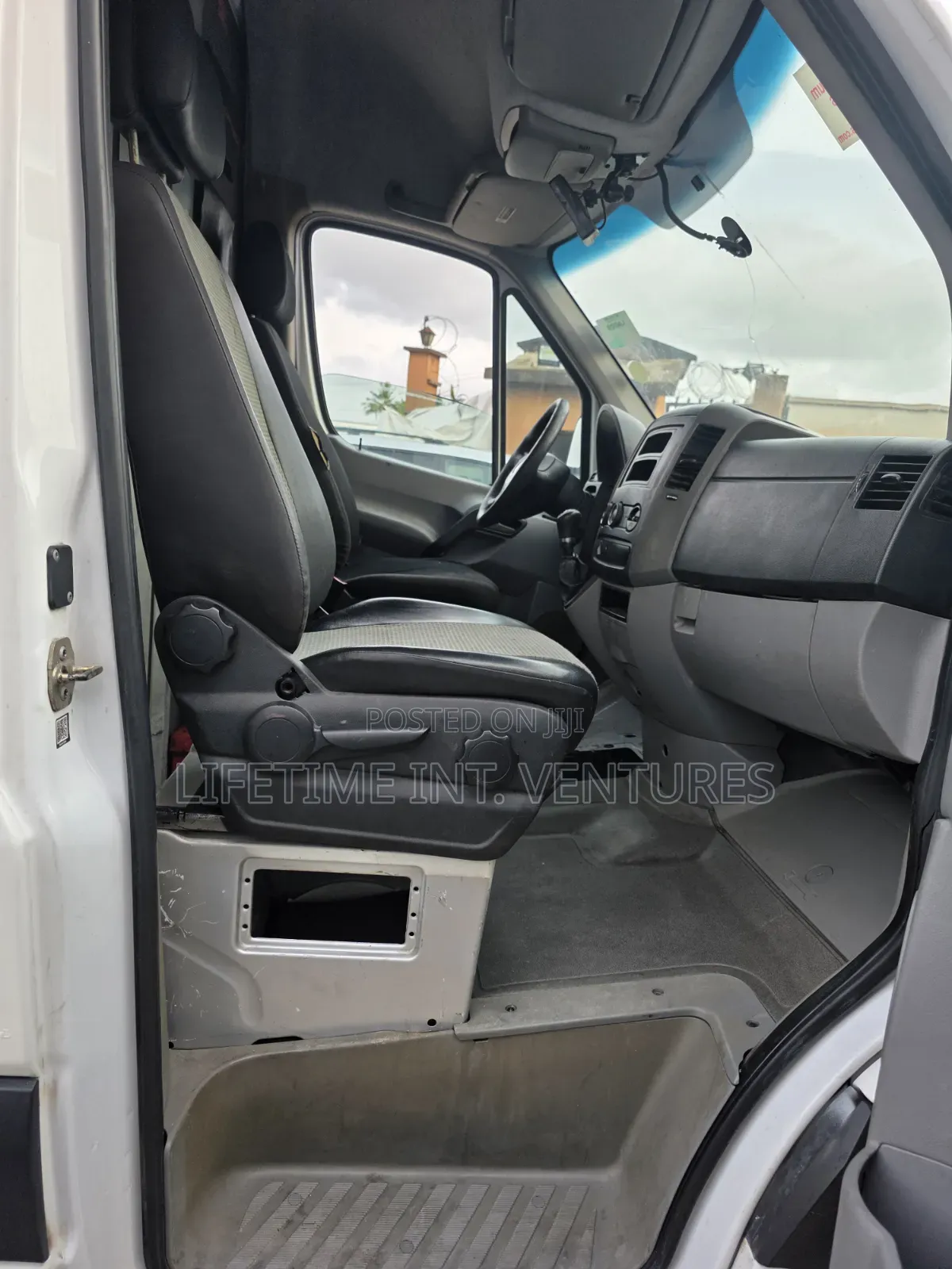 Mercedes-Benz Sprinter 2015 White