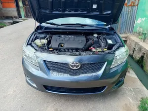 Toyota Corolla 2010 Gray