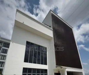 5bdrm Duplex in Banana Island for rent