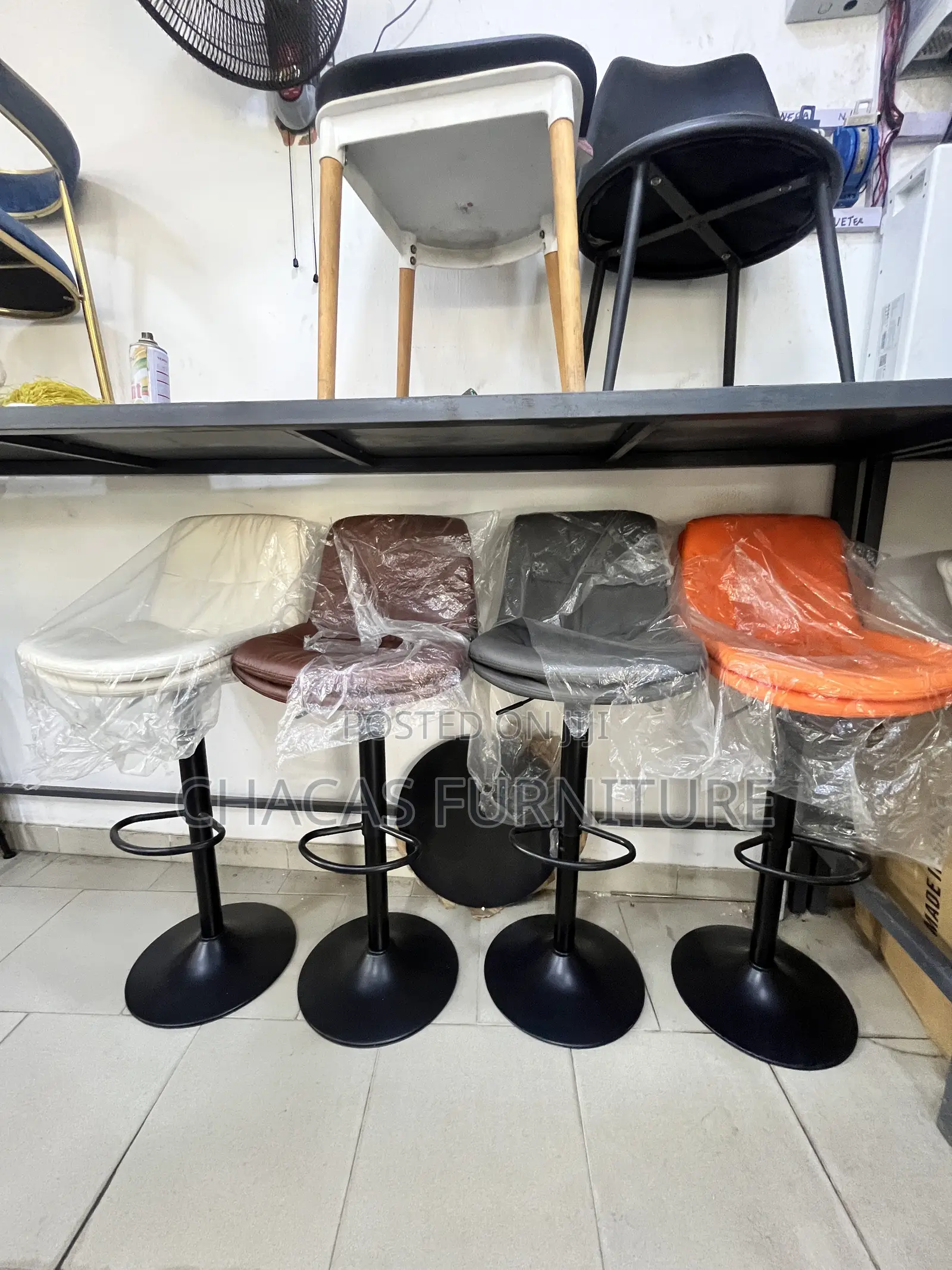 Modern Hydraulic Bar Stool - Adjustable Swivel Counter Chair