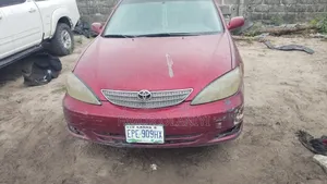 Toyota Camry 2004 Red