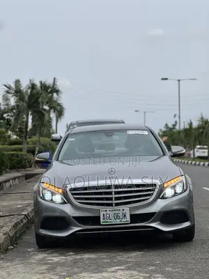 Mercedes-Benz C300 Luxury 4dr RWD Sedan (2.0L 4cyl 7A) 2015 Silver